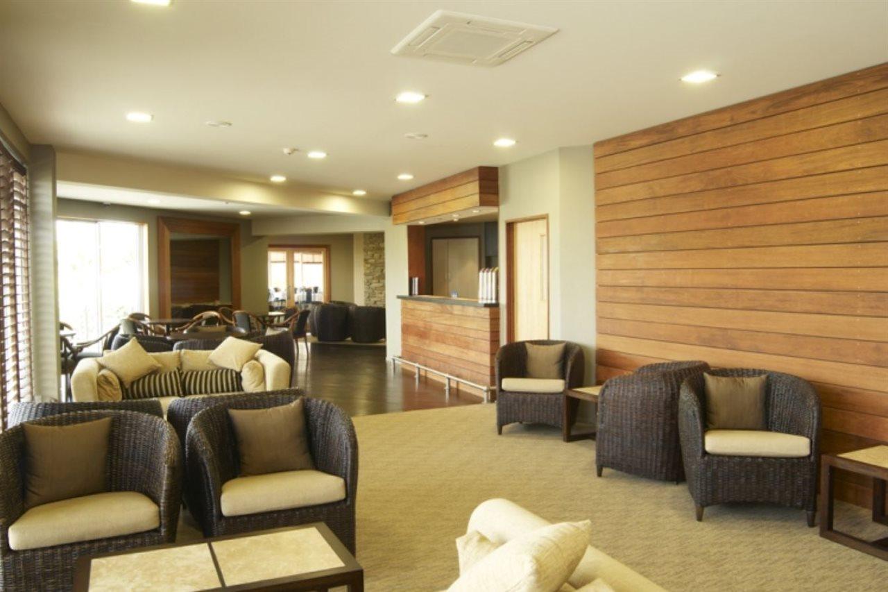 Distinction Luxmore Hotel Te Anau Exterior foto