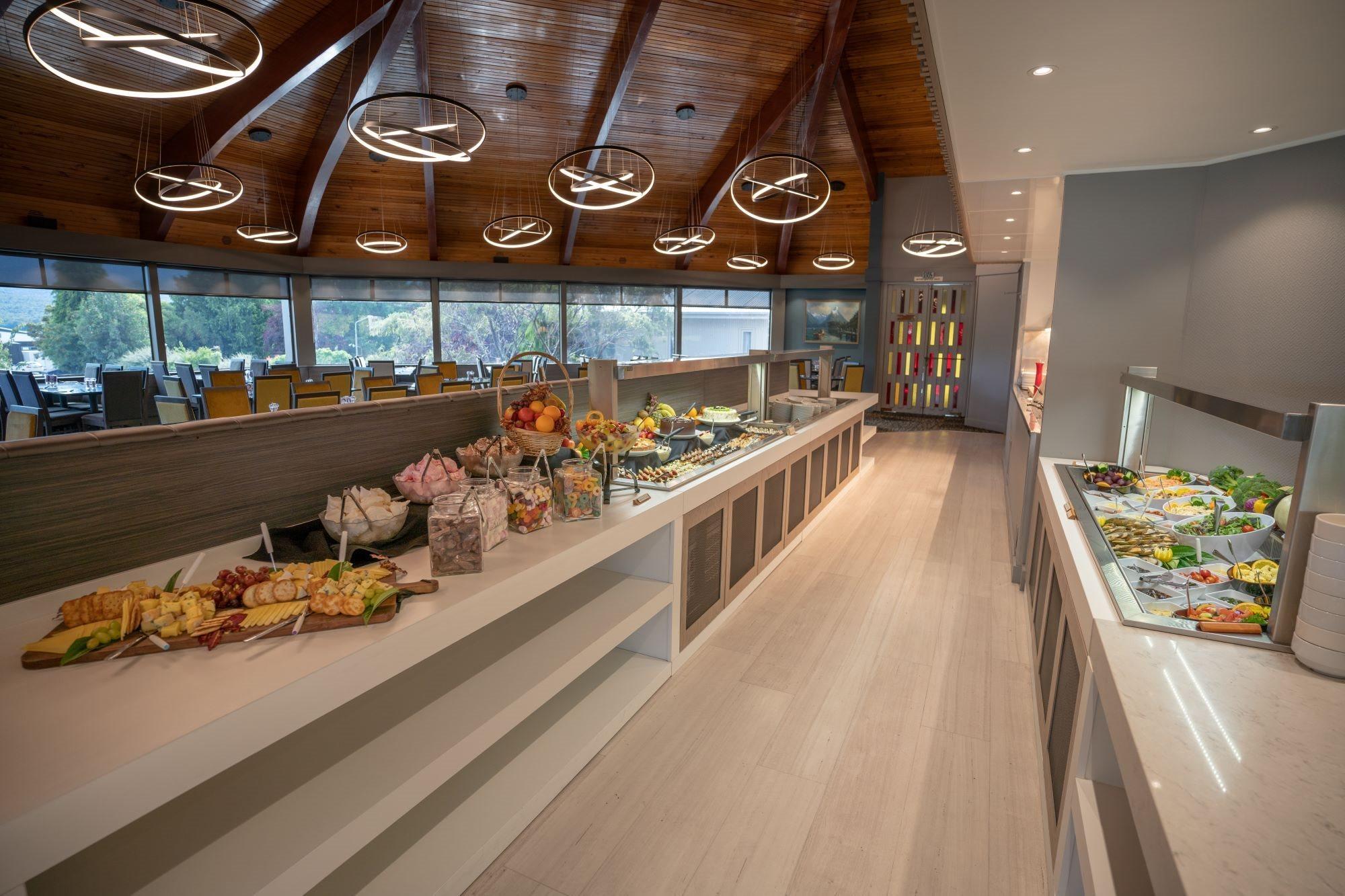 Distinction Luxmore Hotel Te Anau Exterior foto