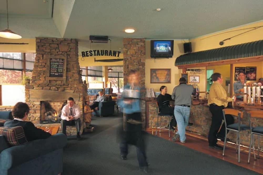 Distinction Luxmore Hotel Te Anau Exterior foto
