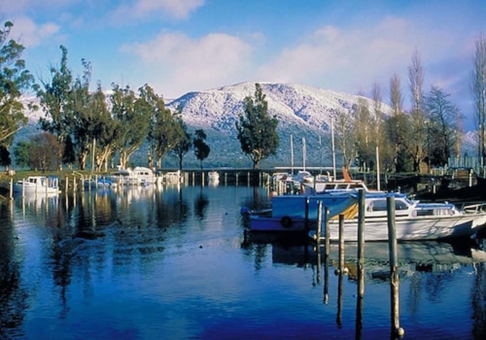 Distinction Luxmore Hotel Te Anau Exterior foto