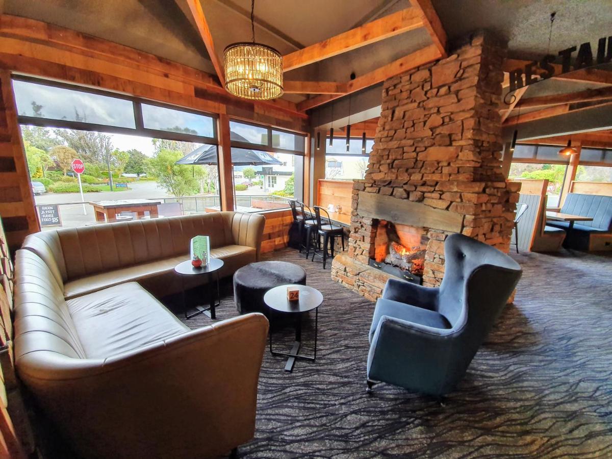 Distinction Luxmore Hotel Te Anau Exterior foto