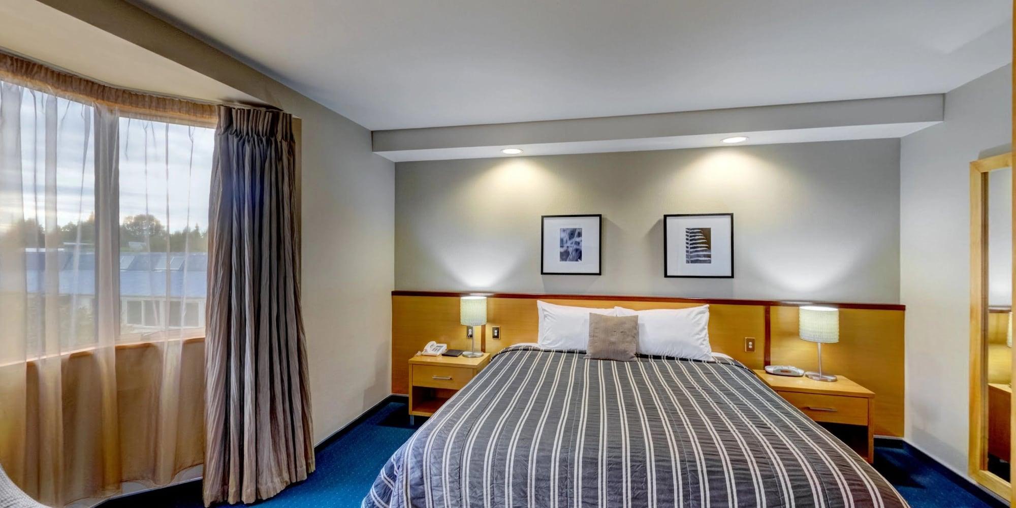 Distinction Luxmore Hotel Te Anau Exterior foto