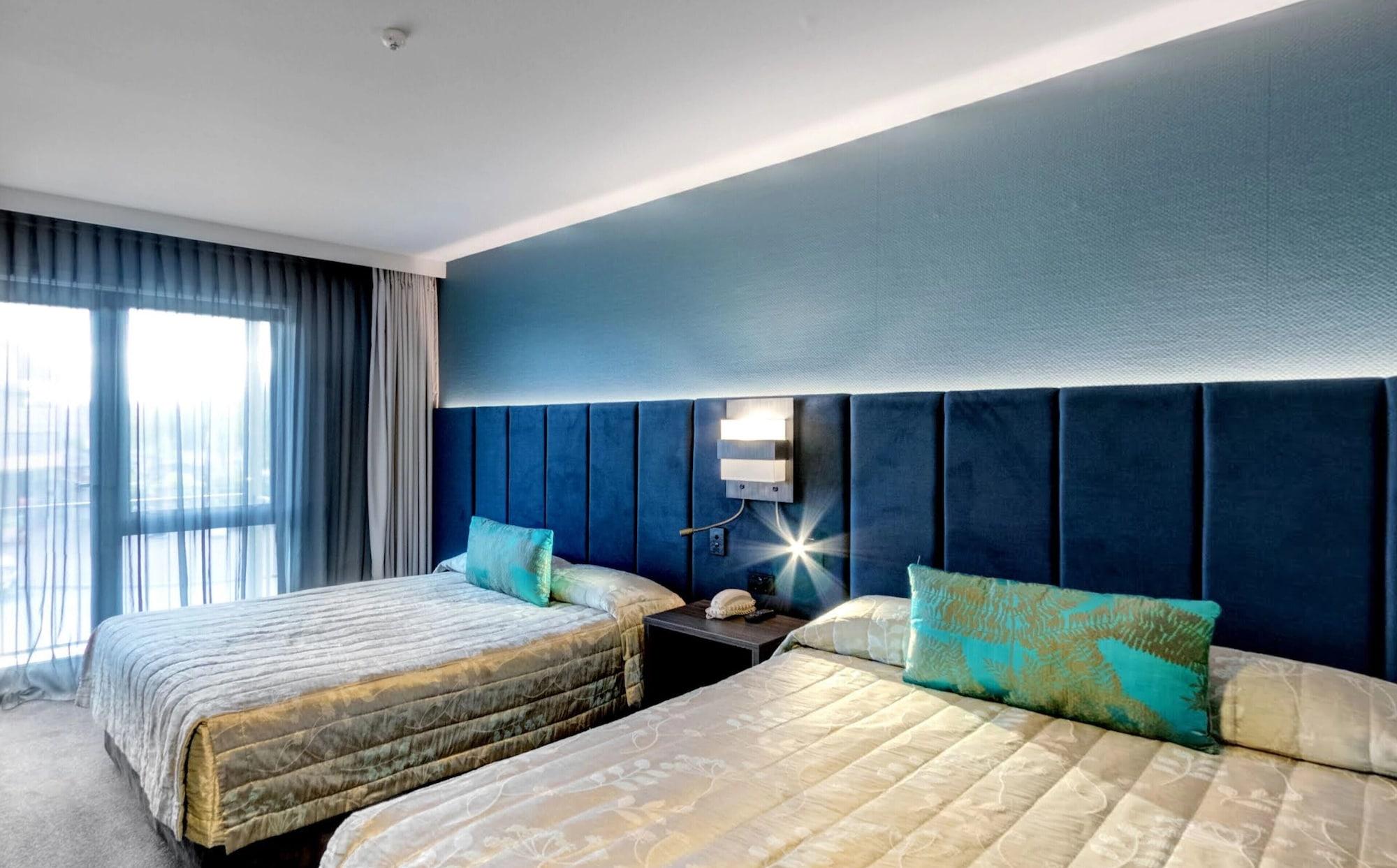 Distinction Luxmore Hotel Te Anau Exterior foto